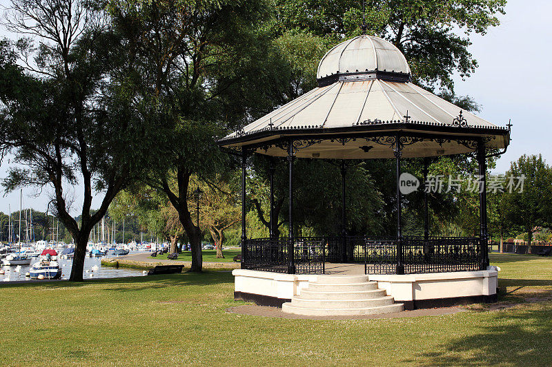 River stour with bandstand